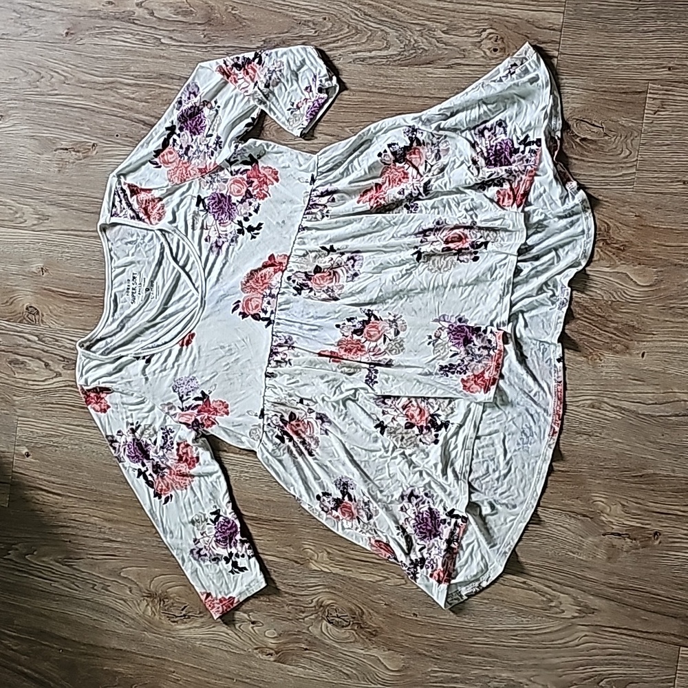 Torrid Super Soft Knit Tunic Floral Top size 0